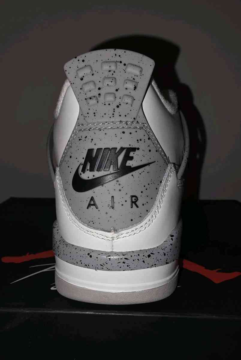 Air Jordan 4 Retro OG White Cement Youth Size 5 - Oak Lawn, Illinois - FleaMarketBay