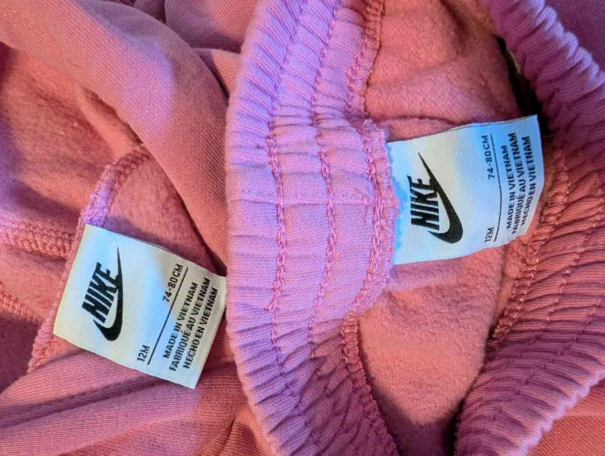 Baby Nike sweatsuit - Savannah, Georgia - FleaMarketBay