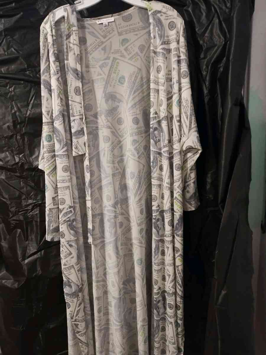 100 Hundred Dollar Bill Bathrobe - Stockton, California