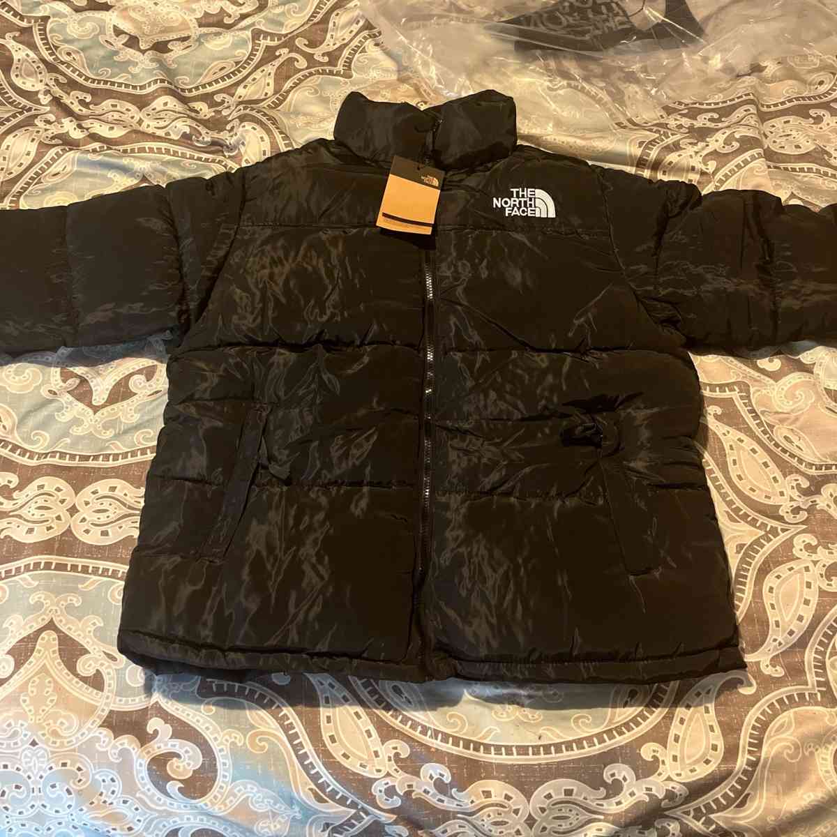 north face puffer - Alicia, Arkansas - FleaMarketBay