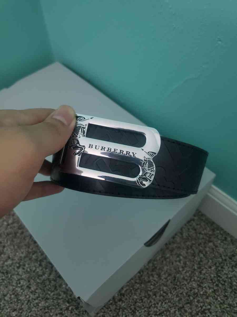 Mens Burberry Belt - Indianapolis, Indiana - FleaMarketBay