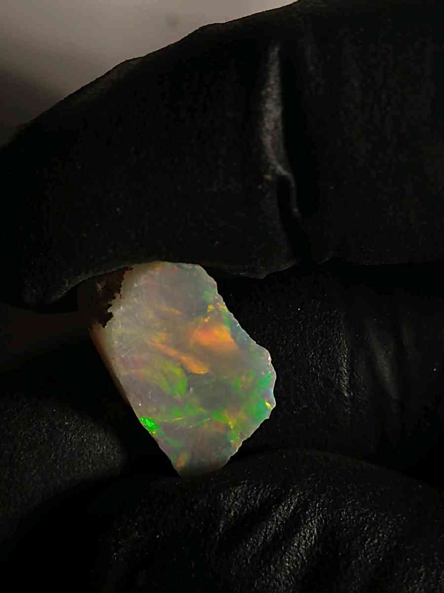 Untreated Dark Base Opal With Nice Pattern - Grand Rapids, Michigan - FleaMarketBay