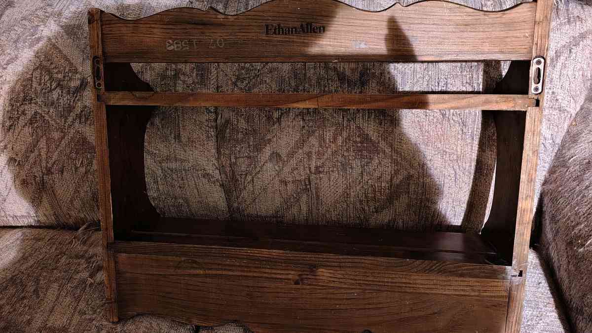 EITHEN ALLEN WALL SHELF - Peoria, Arizona - FleaMarketBay