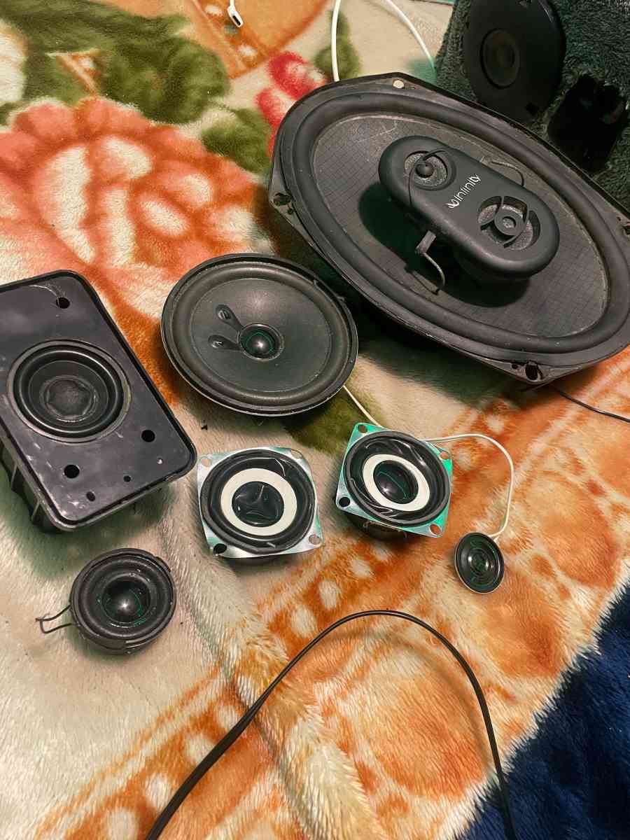 homemade big bass and loud speaker - Calhoun, Georgia - FleaMarketBay