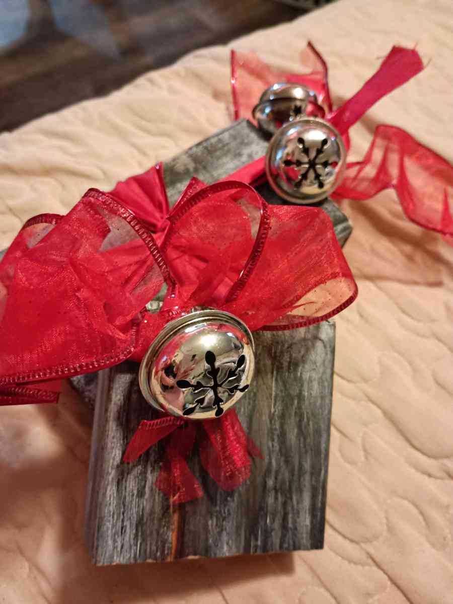 small wooden blocks made into Christmas decorations - Waco, Texas - FleaMarketBay