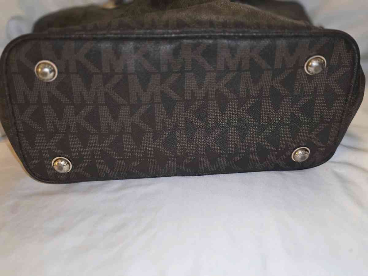 Michael Kors Jet Set large tote and MK  Alfie Booties - Phoenix, Arizona - FleaMarketBay