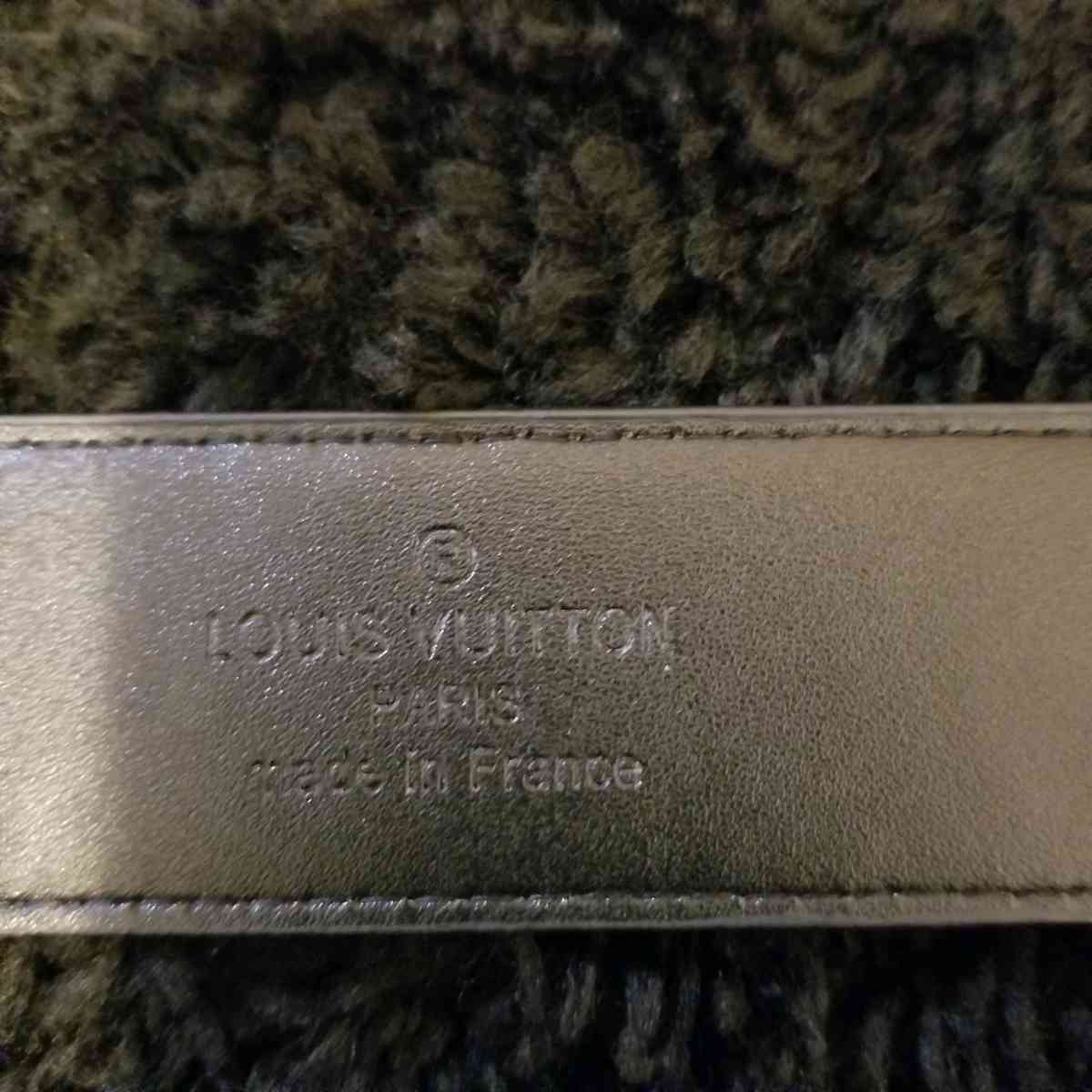 LV Designer Belt - Los Angeles, California - FleaMarketBay