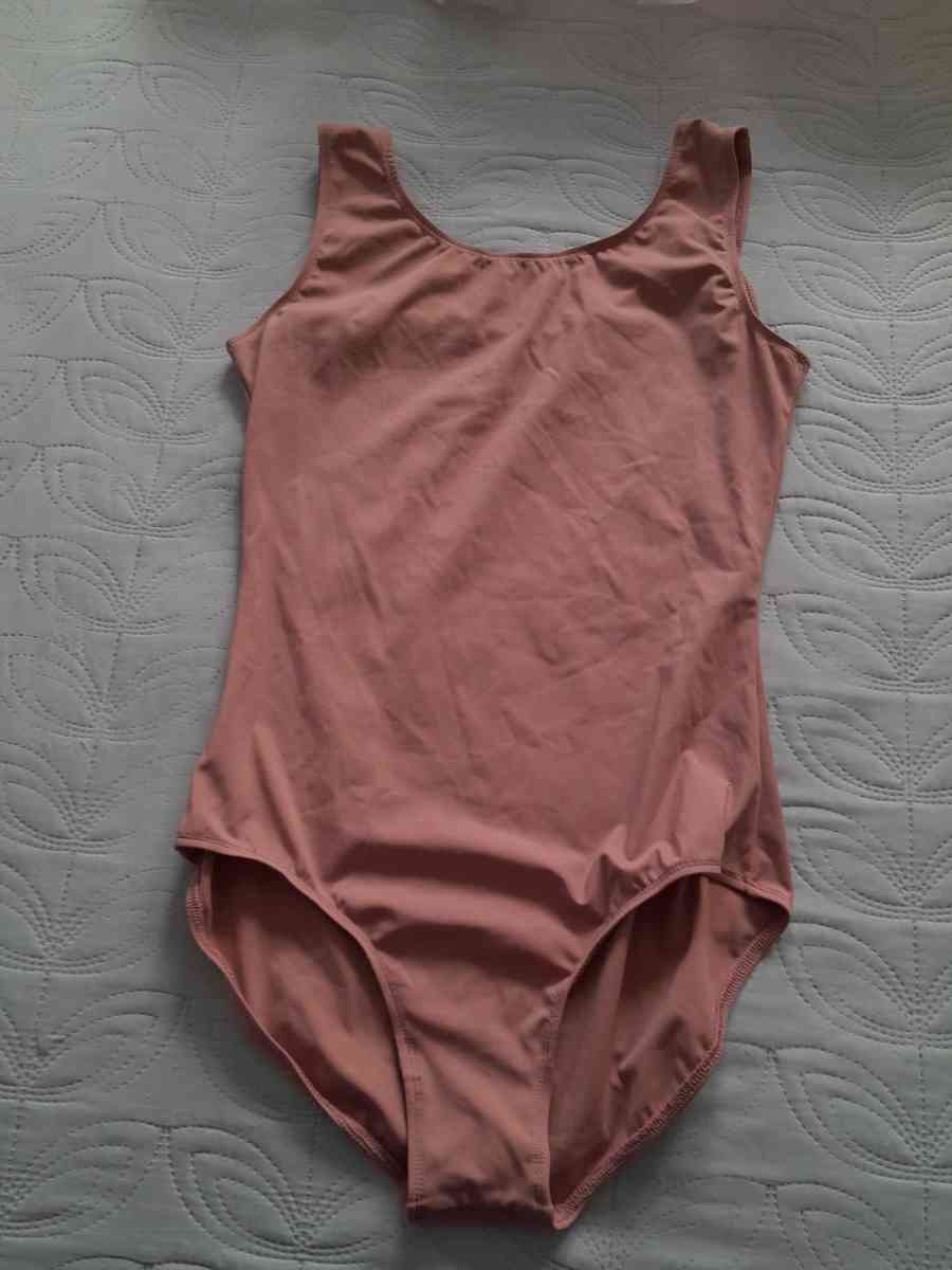 Bundle Ballet gear shoes make up and accessories - Los Angeles, California