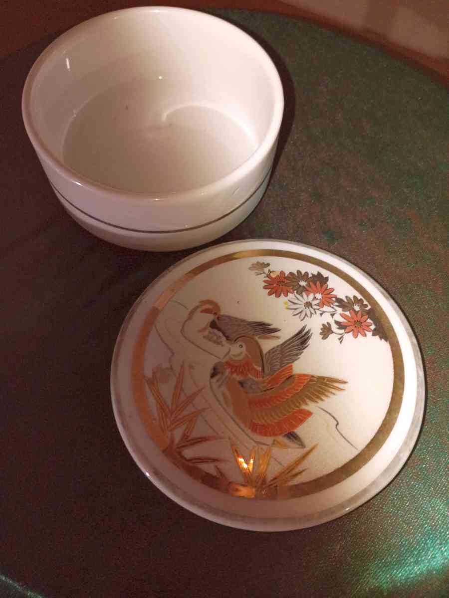 vintage Japanese trinket box - Indianapolis, Indiana - FleaMarketBay
