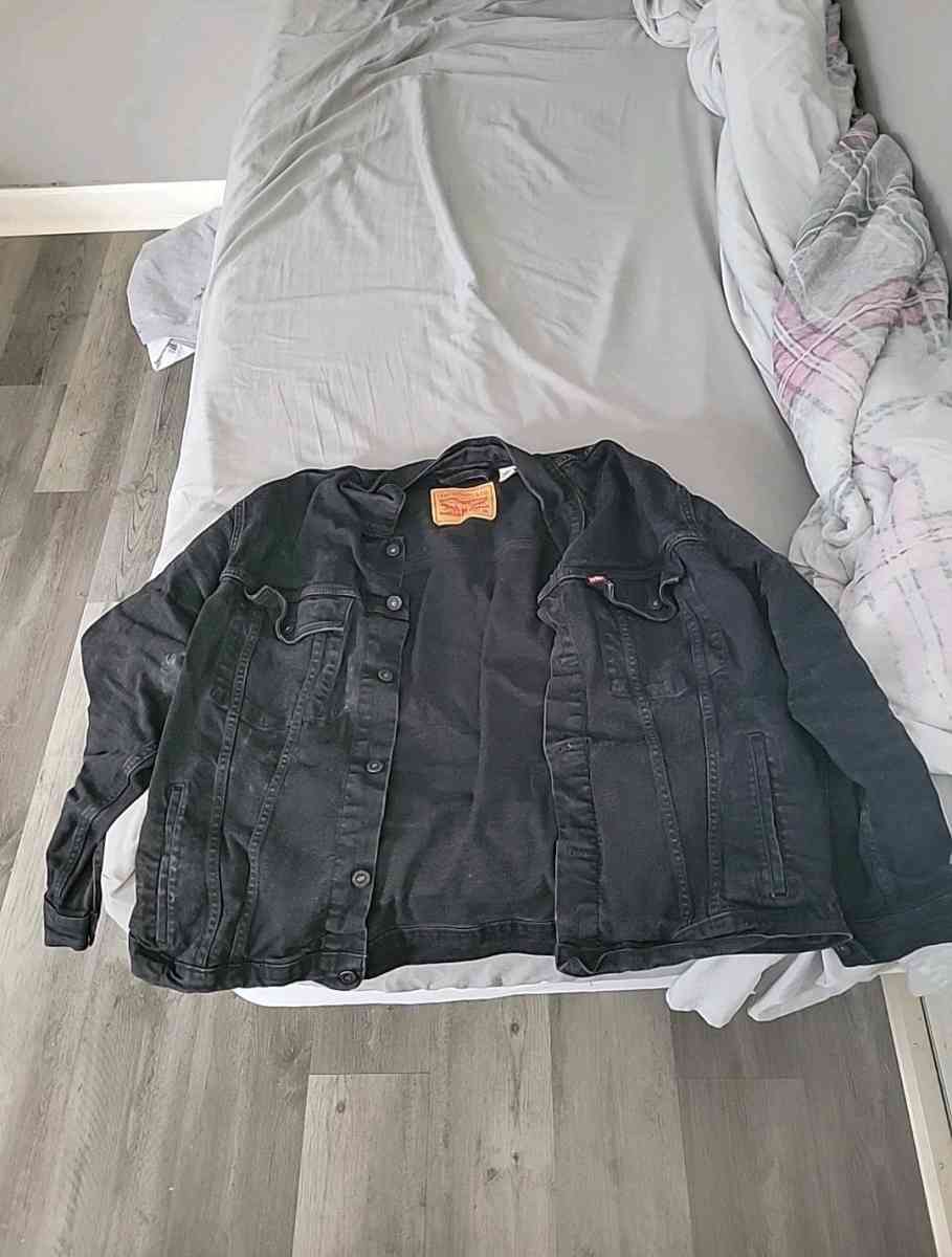 Black Denim Levis Jacket USED - Kingsport, Tennessee