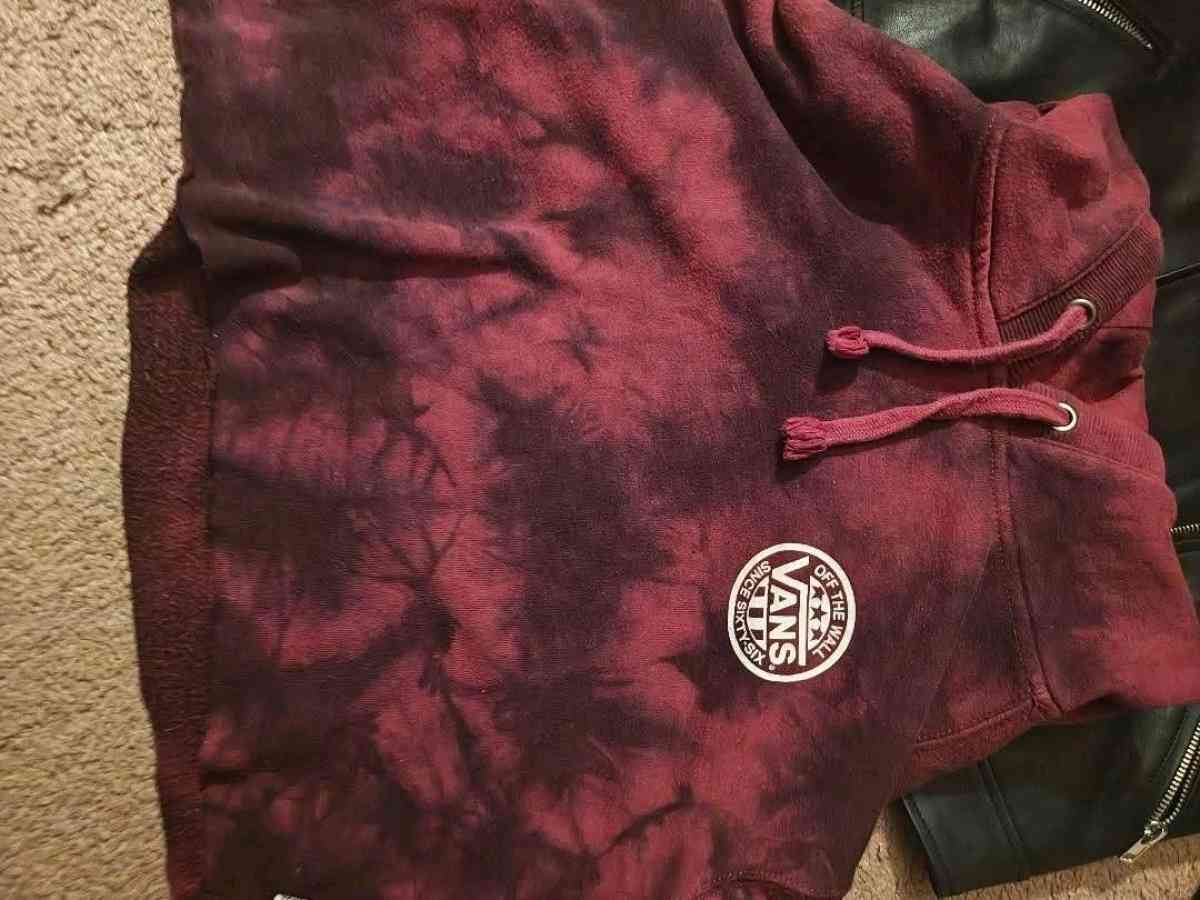 hoodies - Manteca, California - FleaMarketBay