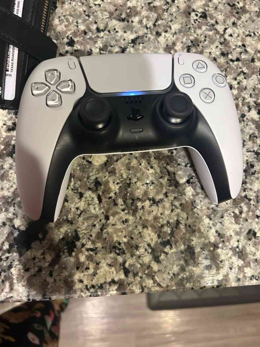 PS5 controller