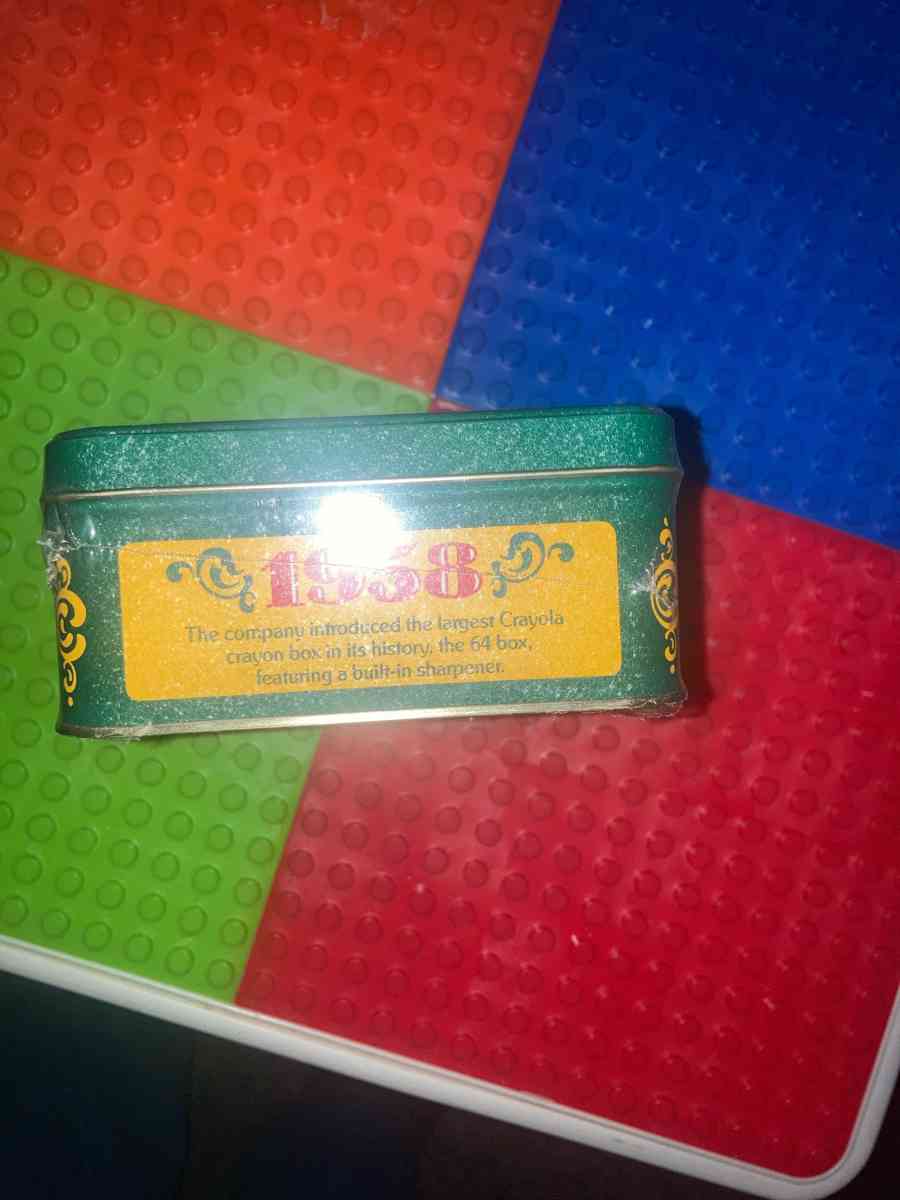 Crayola Collectors Colors Limited Edition - Essington, Pennsylvania - FleaMarketBay