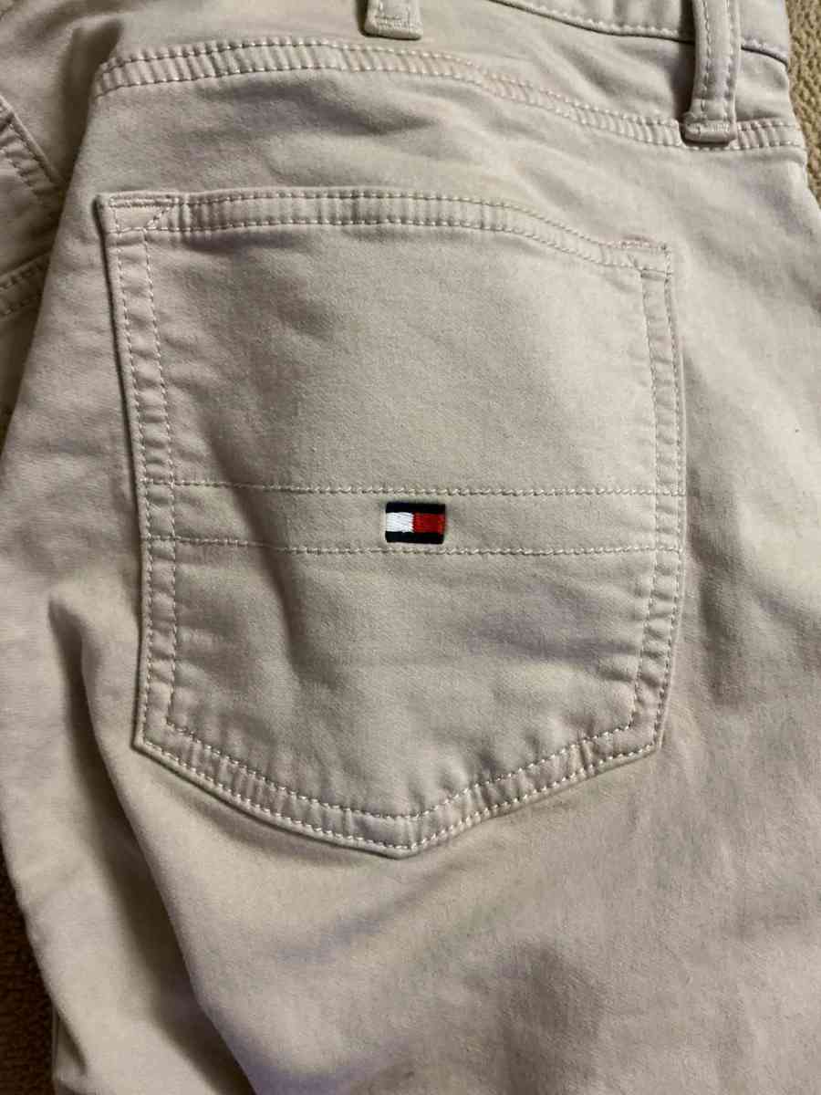 Mens white 36 30 Tommy Hilfiger Jeans Pants - Atlanta, Georgia - FleaMarketBay