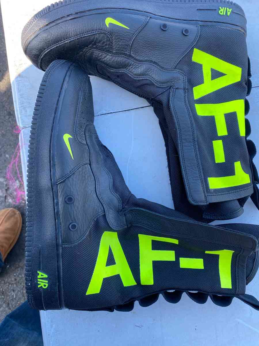 Air Force One - Adelanto, California - FleaMarketBay