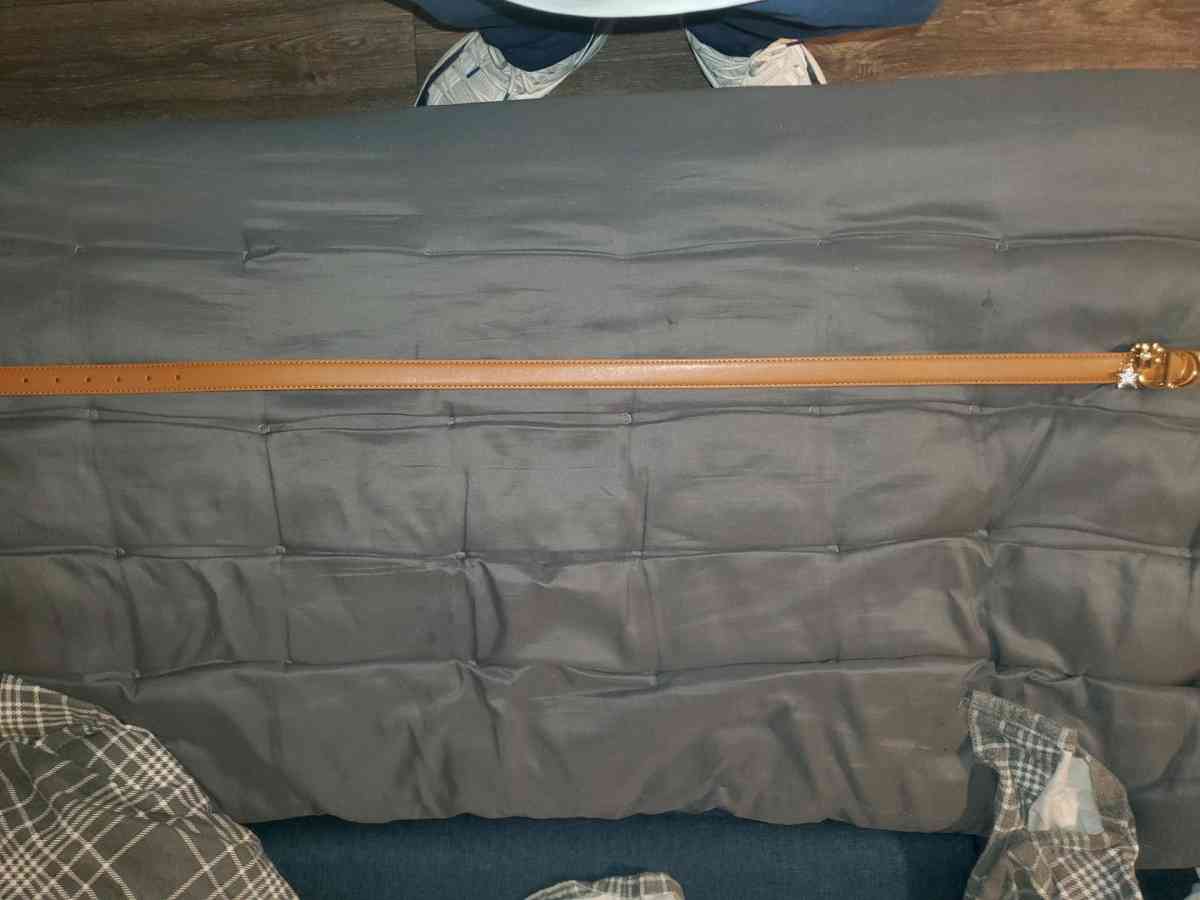 Elegant Brown Leather Montaigne Belt with Silver Accents By - Chester Gap, Virginia - FleaMarketBay