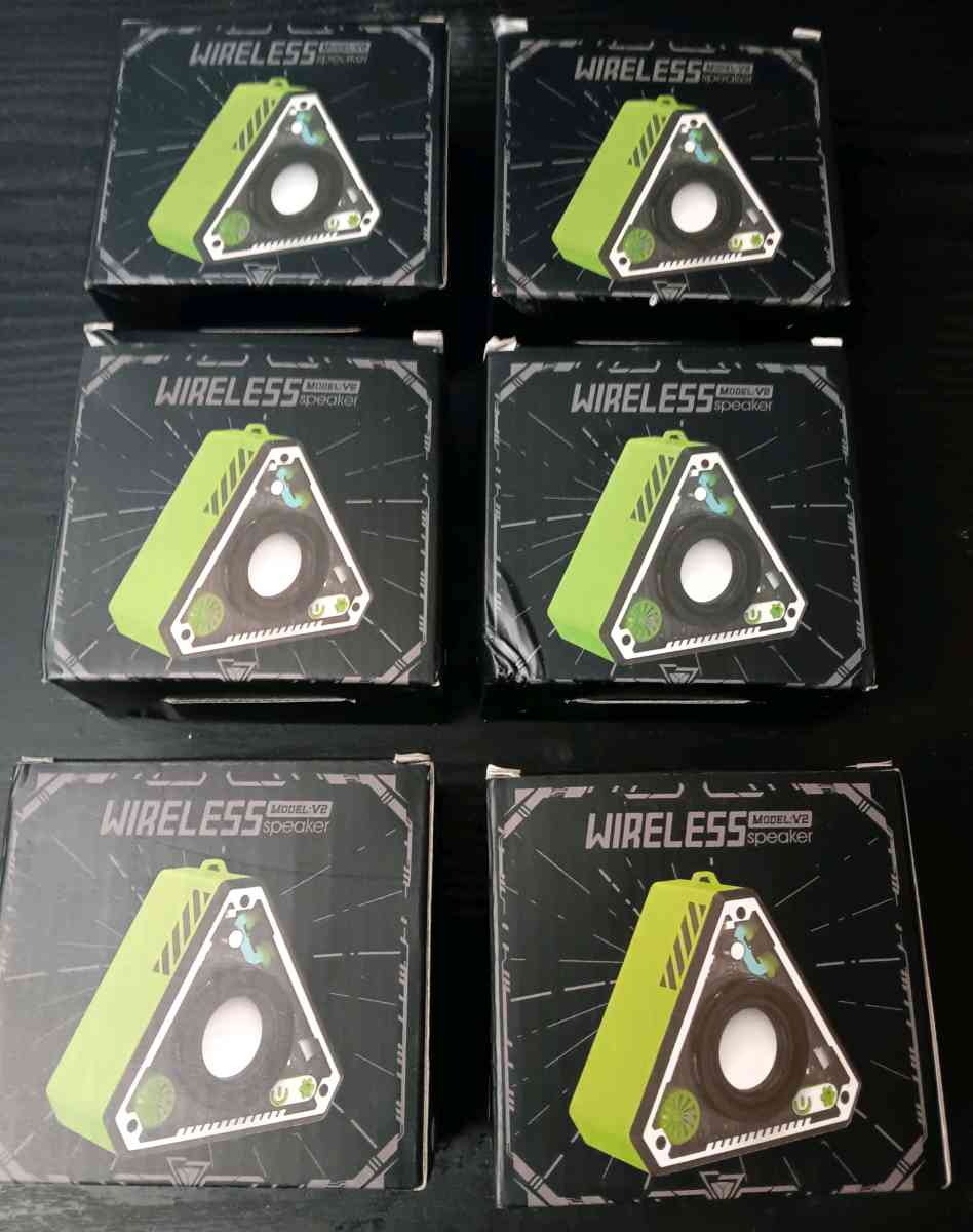 ROHS V2 MINI BLUETOOTH KEYCHAIN SPEAKERS - Bronx, New York - FleaMarketBay