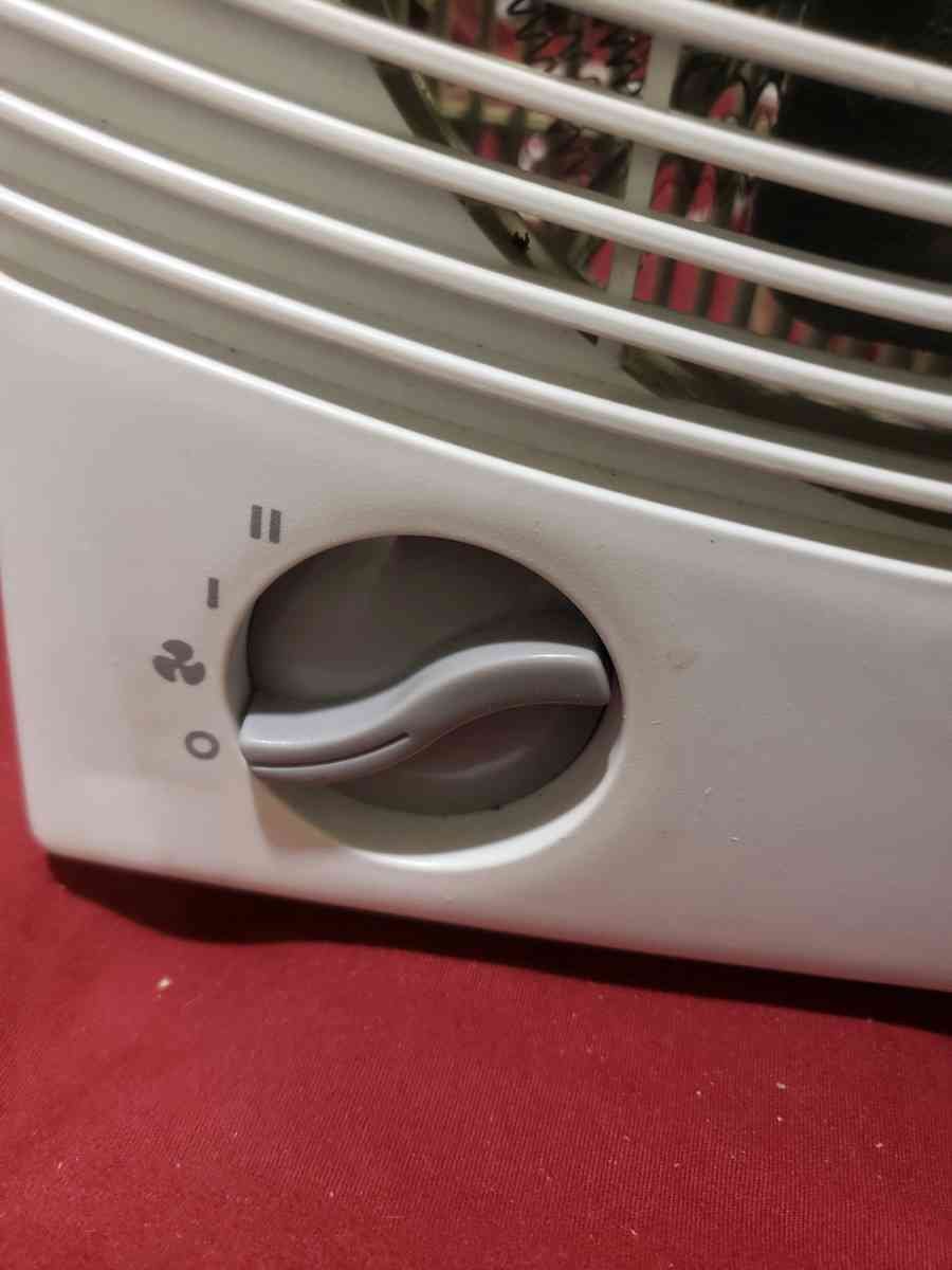 Holmes Portable Space Heater - Shelby, North Carolina - FleaMarketBay