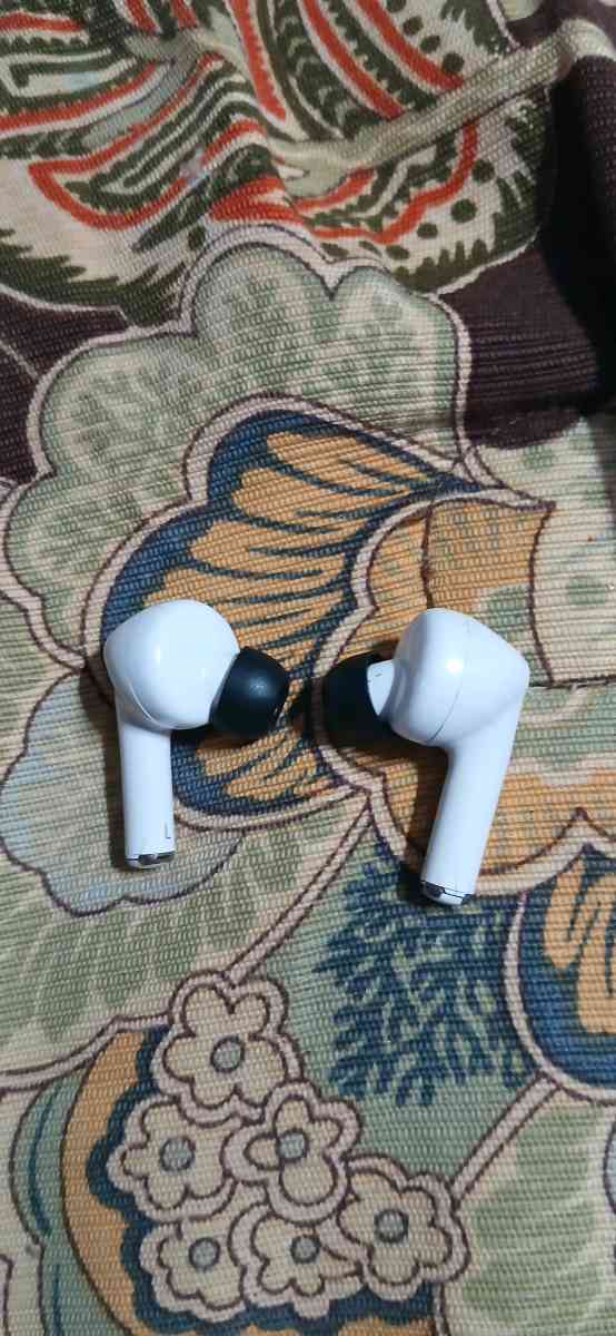 off brand blue tooth wireless earbuds - Atlanta, Georgia - FleaMarketBay