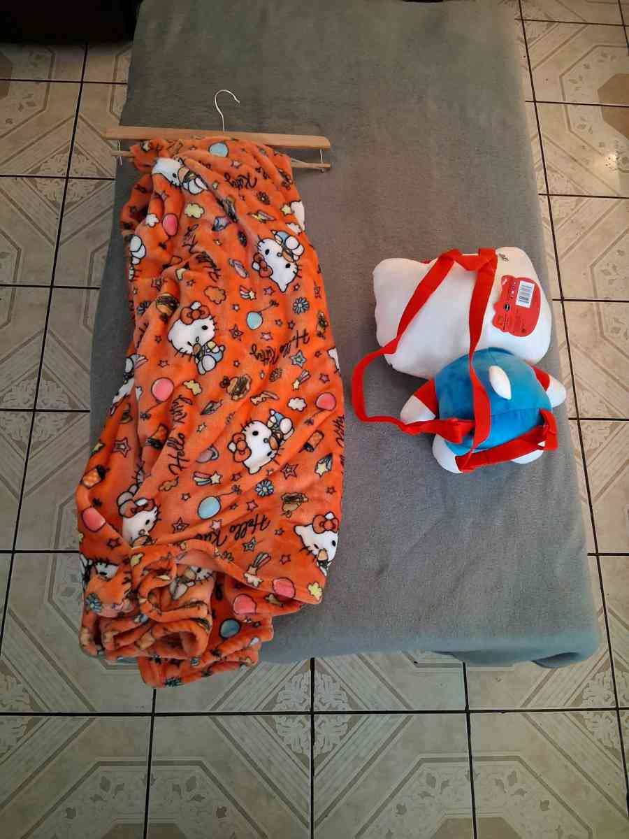 Hello Kitty Bed Blanket with Plush Toy Bag - North Hollywood, California - FleaMarketBay