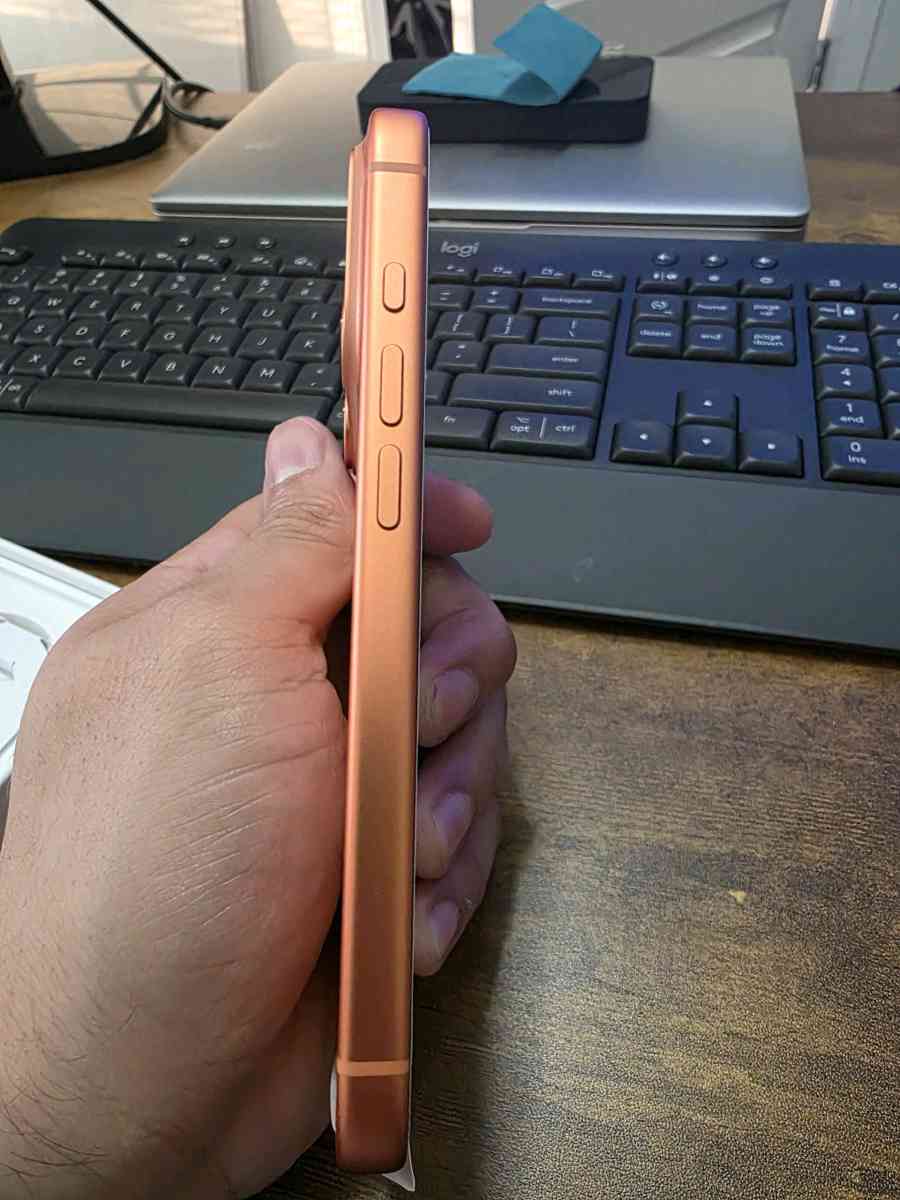 iPhone 17 Pro - Mcallen, Texas - FleaMarketBay