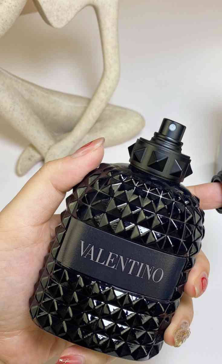 black Valentino colony - Germantown, Maryland - FleaMarketBay