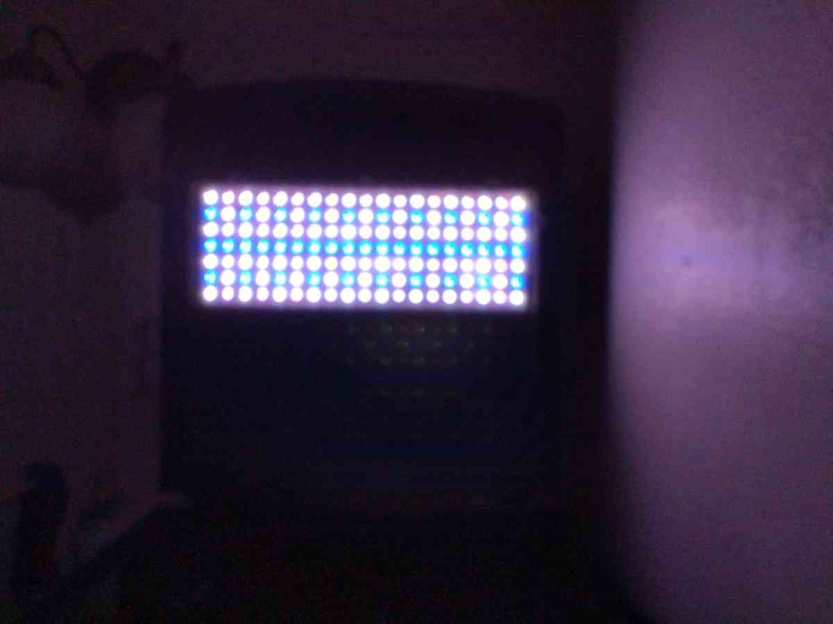 Fish Tank 32 gallon bio cube - Fair Oaks, California - FleaMarketBay