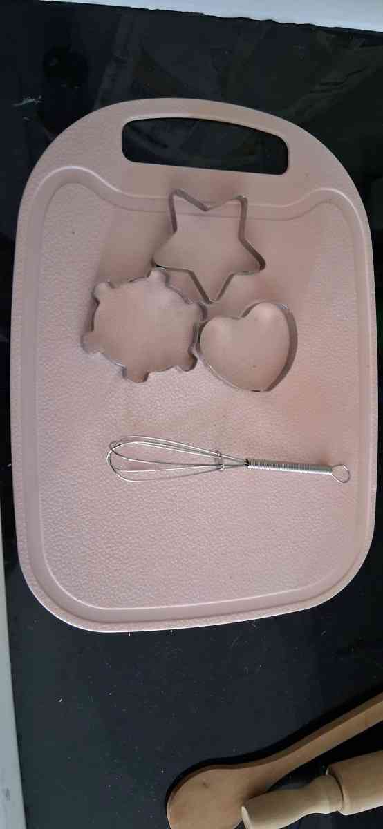 Child cooking and baking set - Hudson, Florida - FleaMarketBay