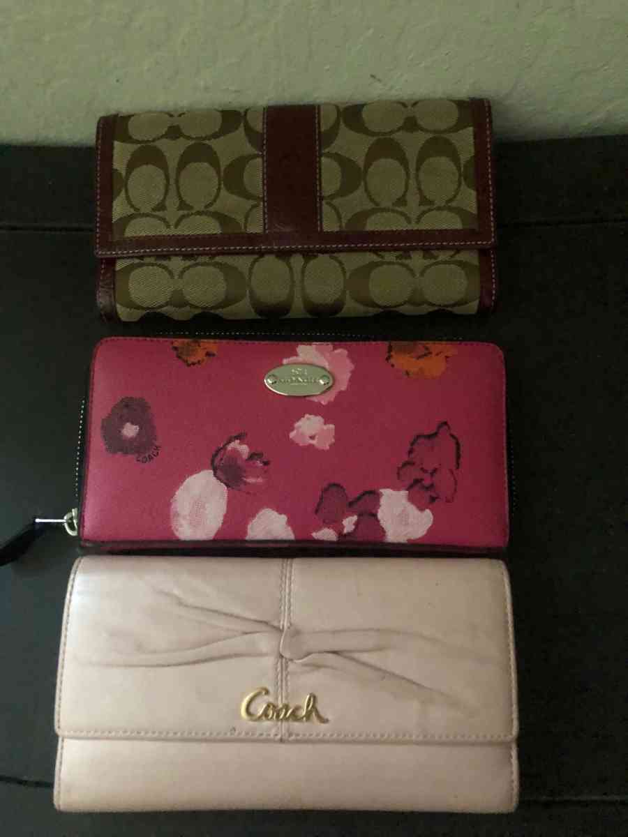 coach wallets vintage - West Sacramento, California - FleaMarketBay