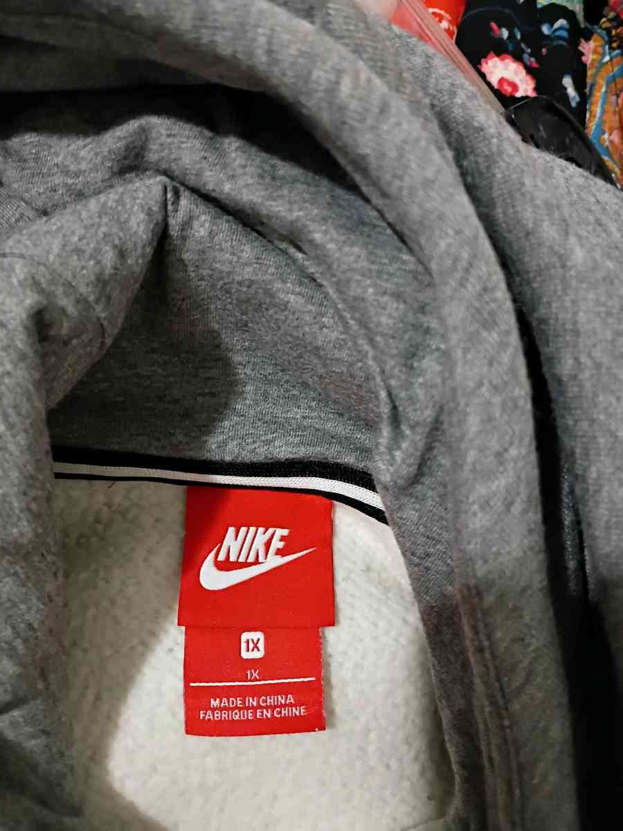 Sudadera con capucha Nike W NSW RALLY HOODIE METALIC - Agency, Missouri - FleaMarketBay
