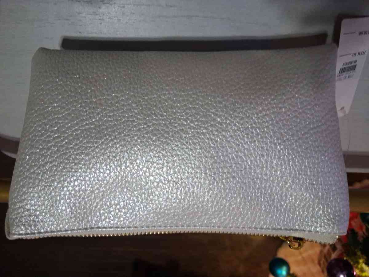 Women handbag - Fayetteville, Georgia - FleaMarketBay