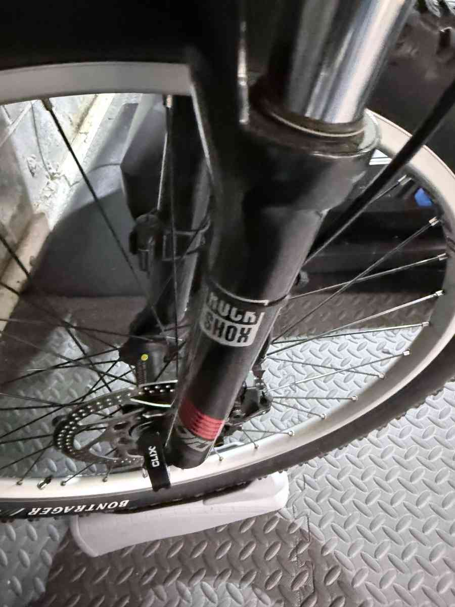 2009 Gary Fisher Piranha MTB  Hydraulic Brakes  G2 Geometry - Middlesex, New Jersey - FleaMarketBay