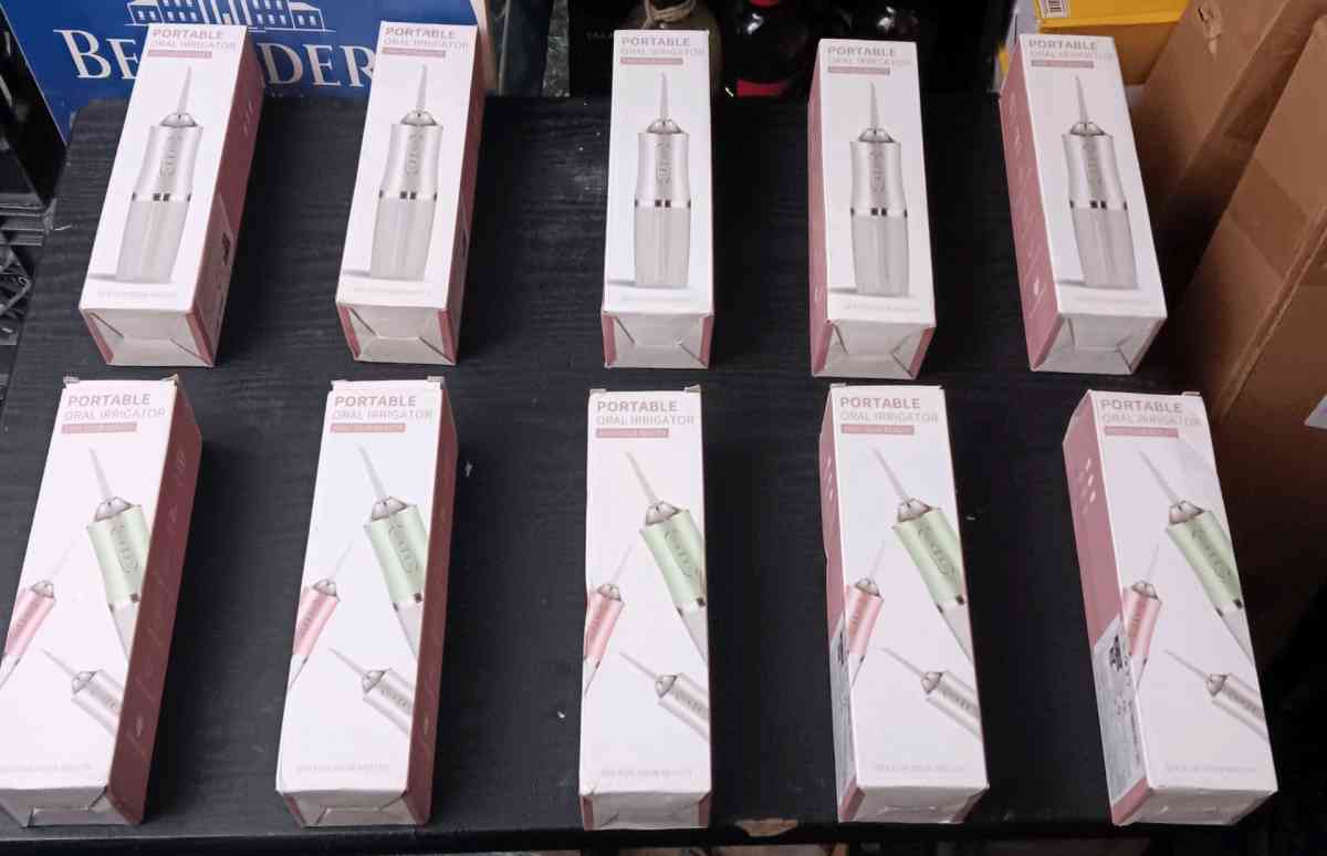 PORTABLE ORAL IRRIGITORS - Bronx, New York - FleaMarketBay