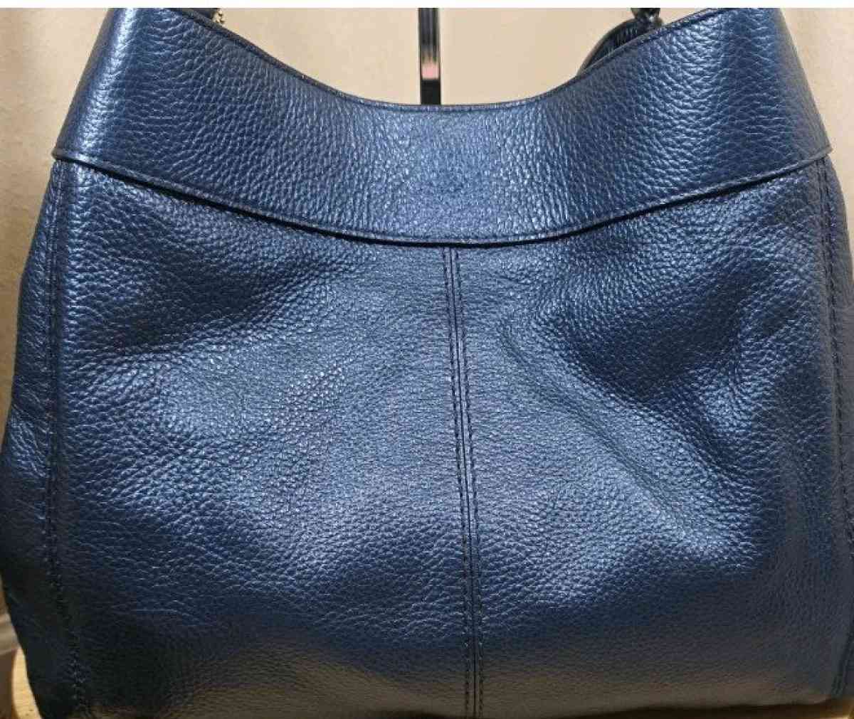 coach metallic blue bag - Columbus, Mississippi - FleaMarketBay