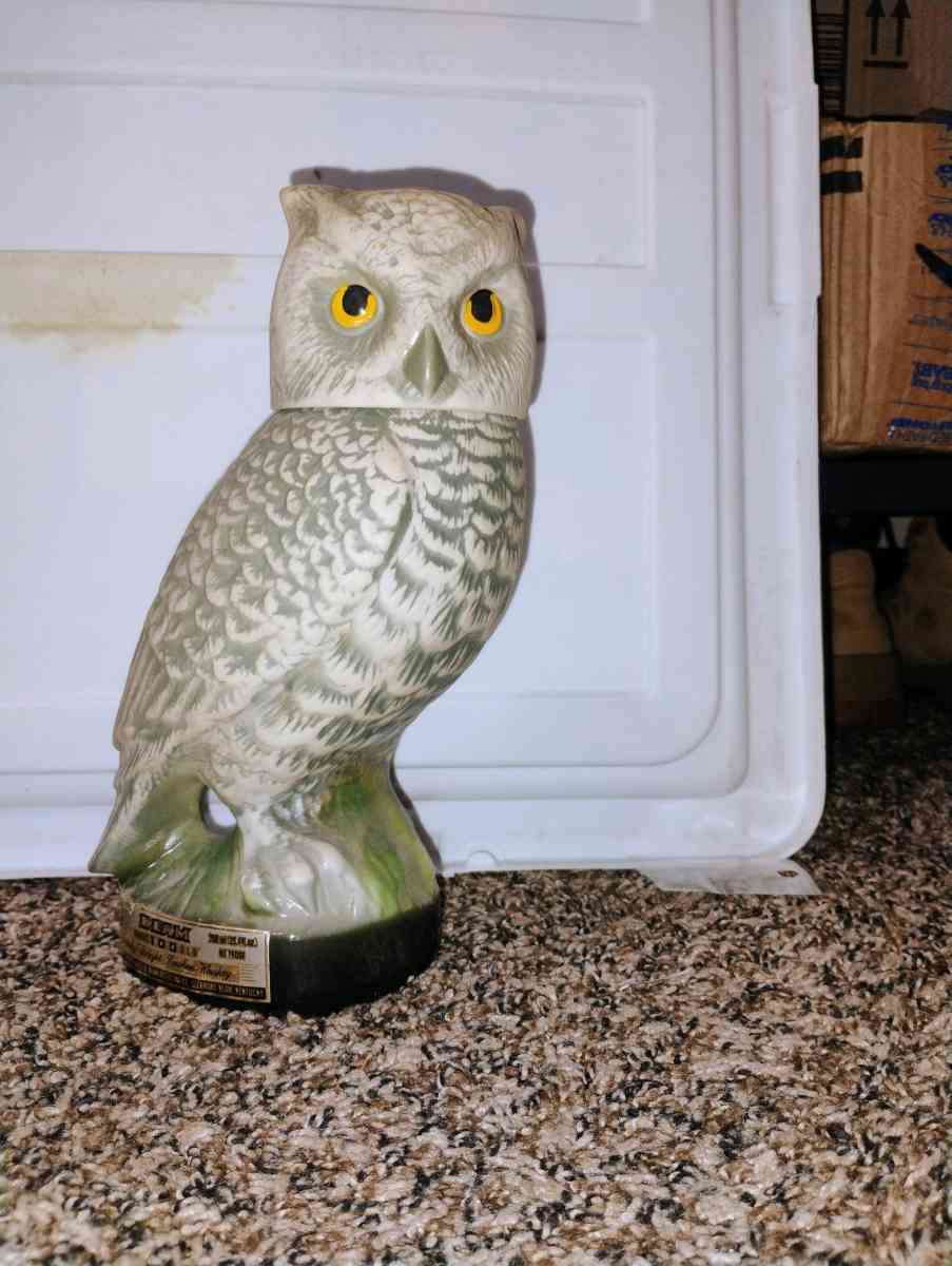 1979  collectible Jim Beam owl decanter empty  flawless - Omaha, Nebraska - FleaMarketBay