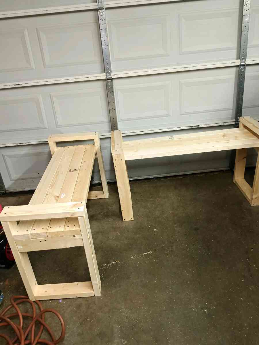 entry way are Hall way benches - Greenville, South Carolina - FleaMarketBay