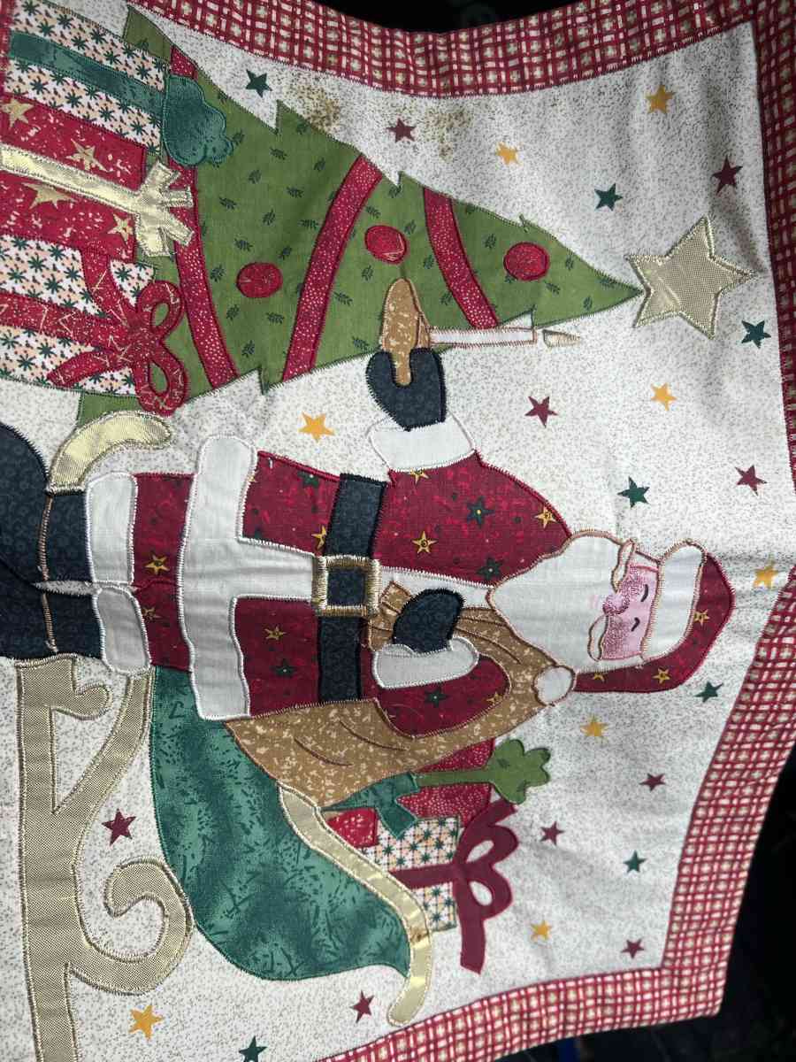 4 vintage Christmas placemats - Cincinnati, Ohio