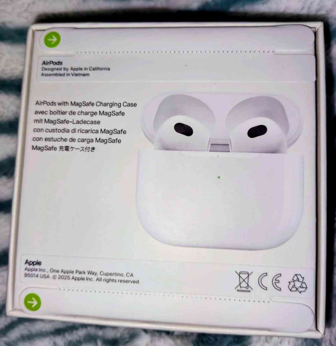 apple earphones - Alicia, Arkansas - FleaMarketBay