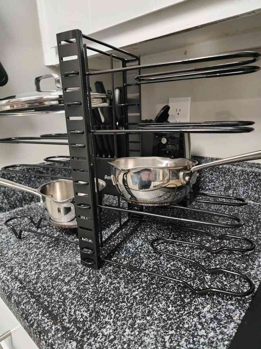 Adjustable pot and lid holder - Knoxville, Tennessee - FleaMarketBay