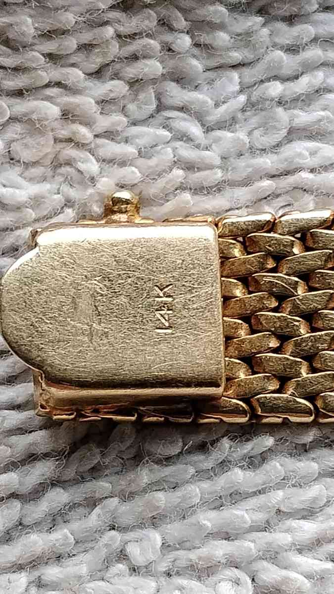 14 karat gold diamond Geneva quartz watch for ladies - Maplesville, Alabama - FleaMarketBay