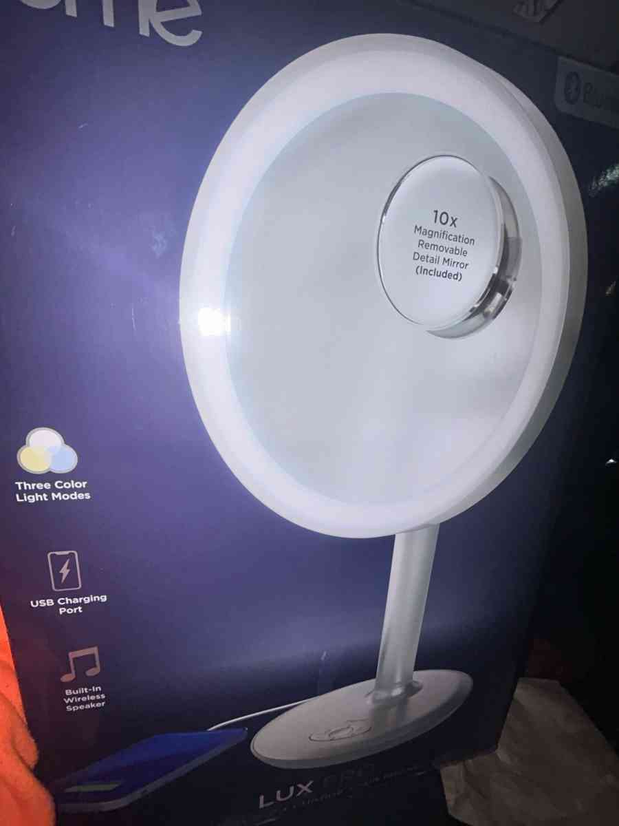 vanity mirrors - San Antonio, Texas - FleaMarketBay