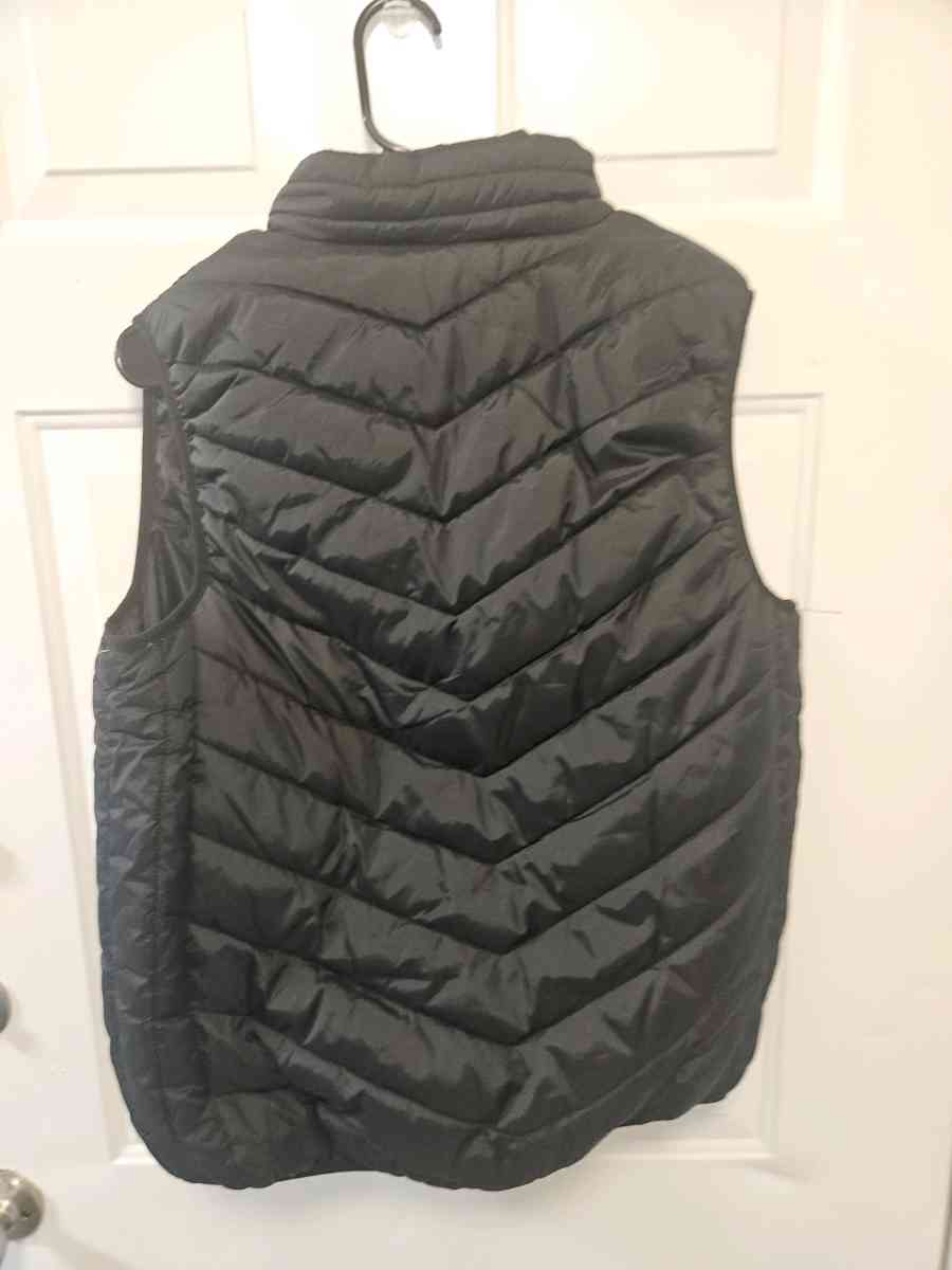 Heated Puffer Vest For Women - Tulsa, Oklahoma - FleaMarketBay