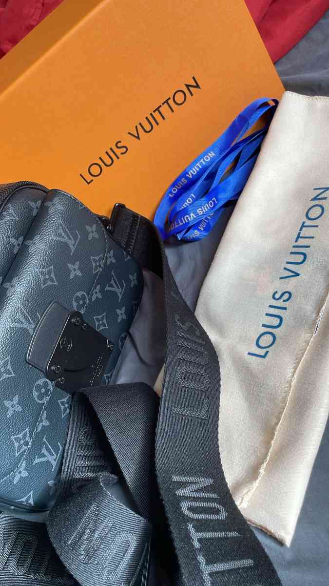 S Lock Messenger - Philadelphia, Pennsylvania