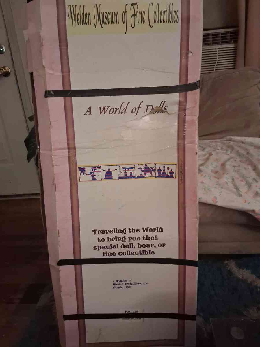 3ft wedding doll - Monroe, Georgia