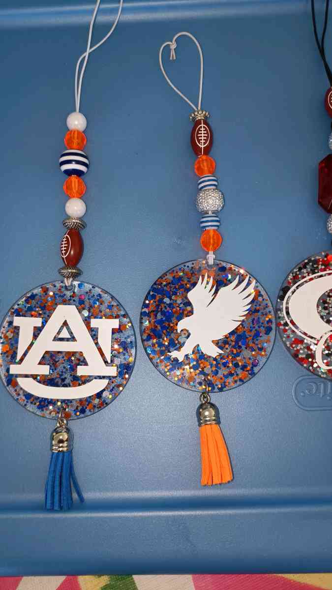 CAR MIRROR HANGER - Fort Mitchell, Alabama - FleaMarketBay