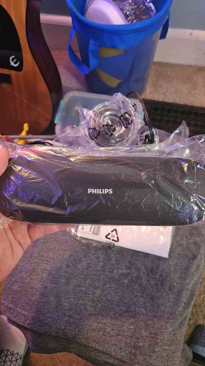 Philips Sonicare DiamondClean 9300 series electric toothbrus - Woodstown, New Jersey - FleaMarketBay