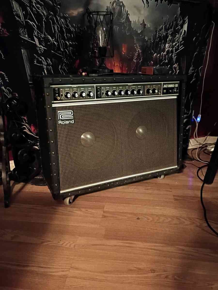 Roland speaker jazz amplifier - Philadelphia, Pennsylvania - FleaMarketBay