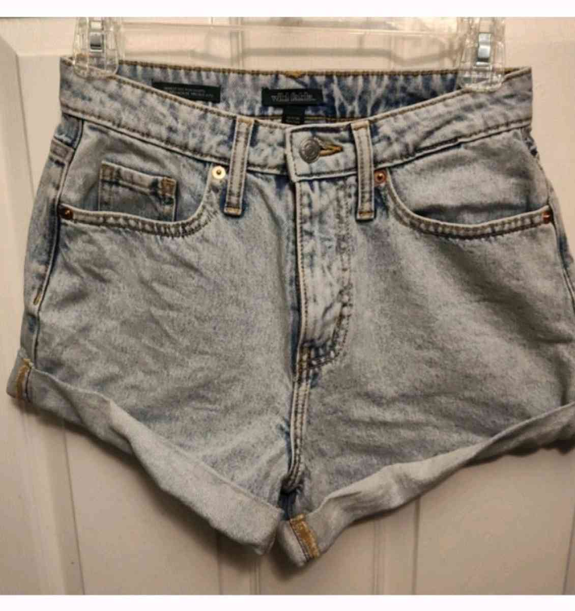 Wild Fable Faded Blue Jean Shorts - Oceanside, California