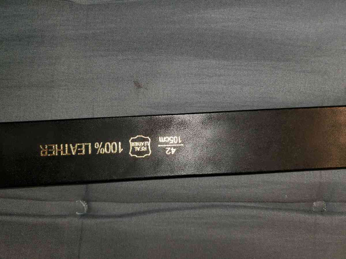 Tom Ford Black and Gold Belt - Chester Gap, Virginia - FleaMarketBay