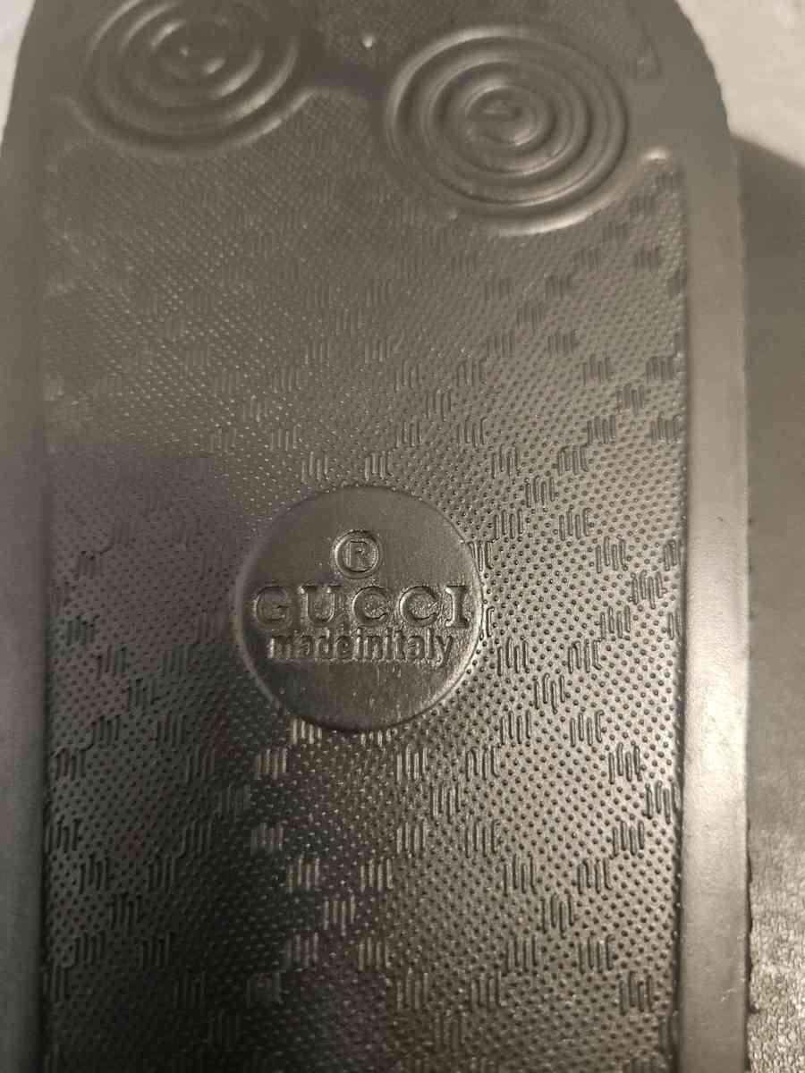 Amputee Super Rare Gucci Slide - Tulsa, Oklahoma - FleaMarketBay